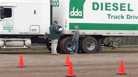 how hard is it to pass cdl driving test|how hard is cdl test.